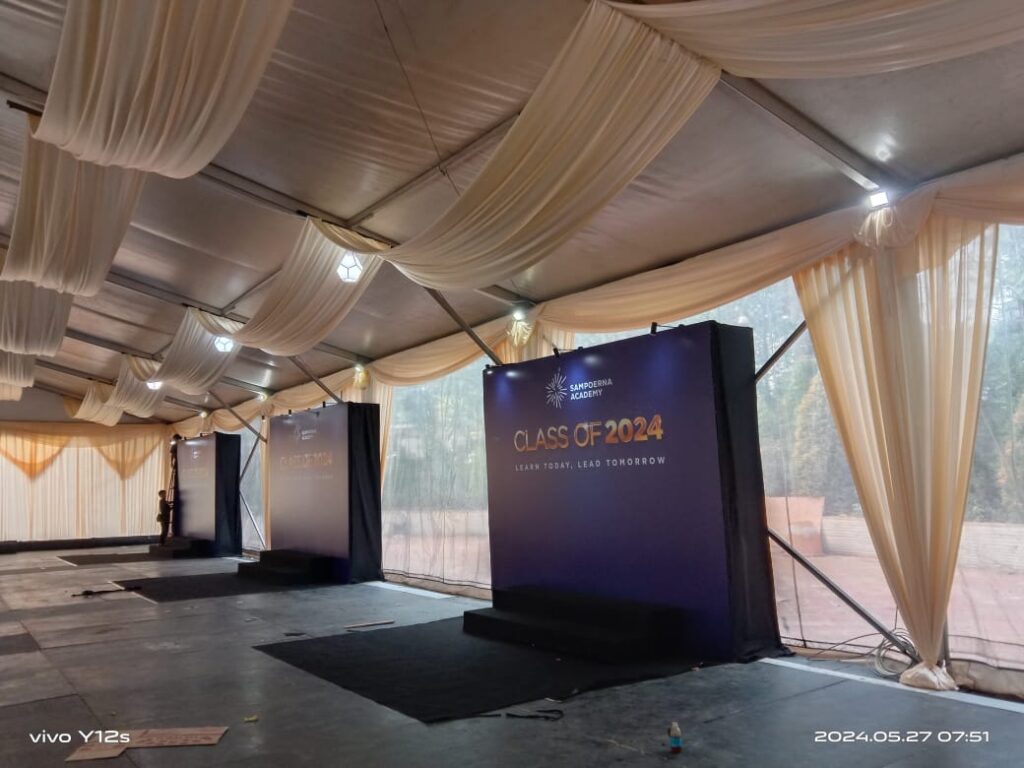 jasa backdrop, booth, panggung oms production