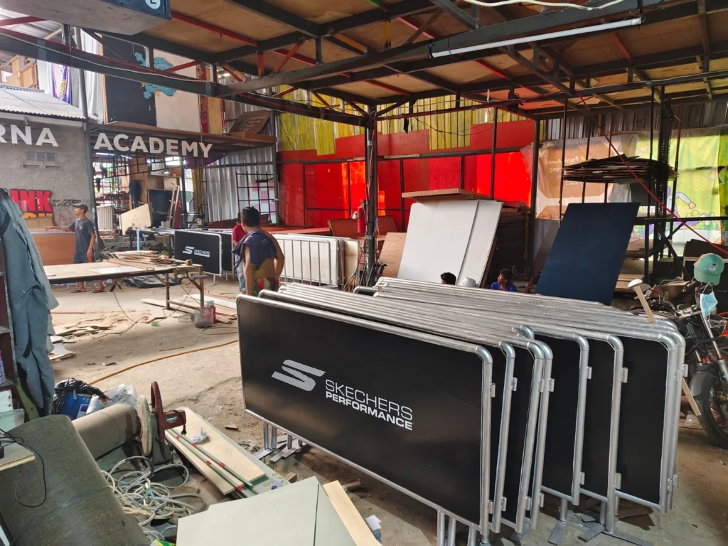 jasa backdrop, booth, panggung tangerang selatan OMS what we do